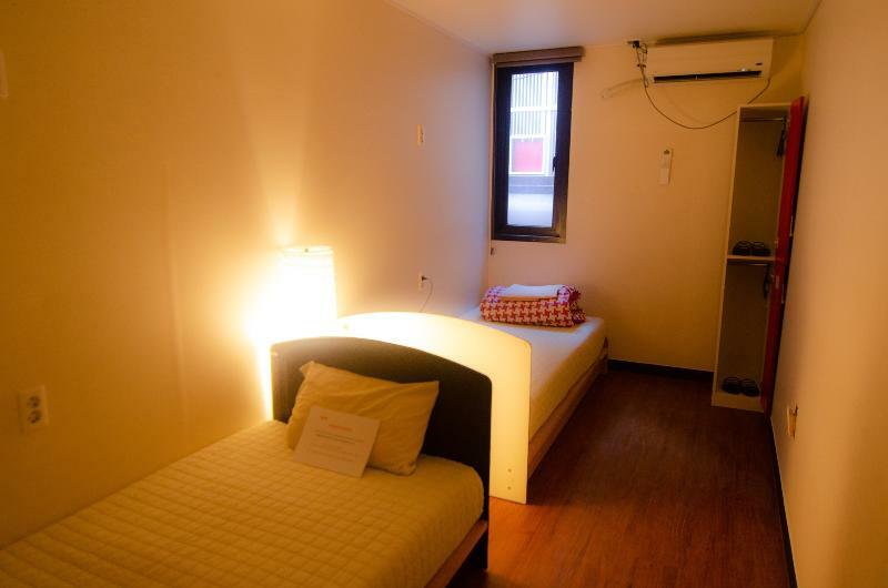 Kimchee Busan Downtown Guesthouse Ngoại thất bức ảnh