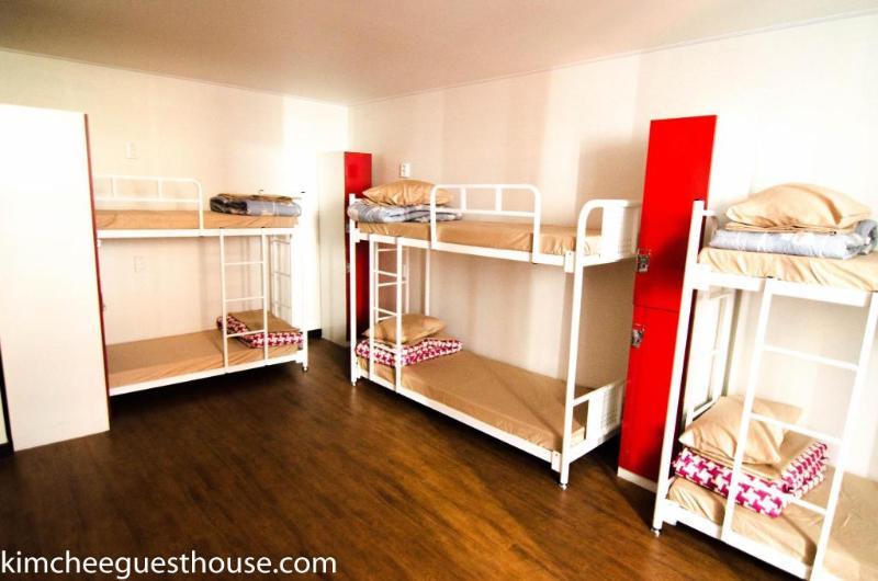 Kimchee Busan Downtown Guesthouse Ngoại thất bức ảnh