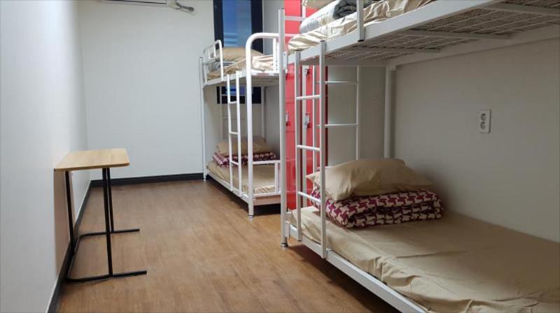Kimchee Busan Downtown Guesthouse Ngoại thất bức ảnh