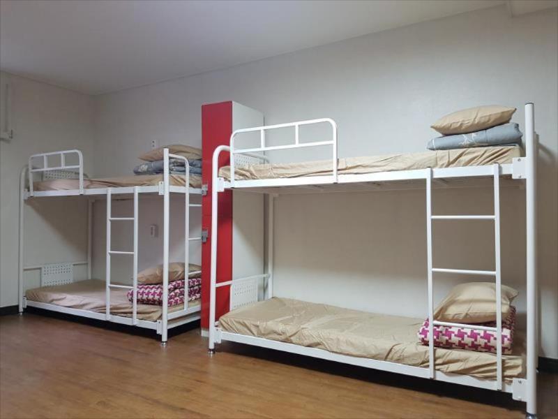 Kimchee Busan Downtown Guesthouse Ngoại thất bức ảnh